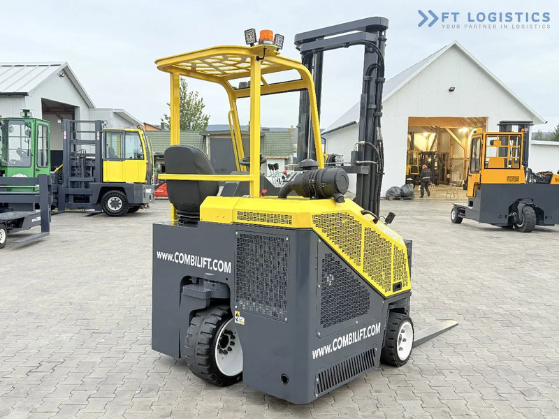 Combilift CB2500 / DUPLEX / 4100MM / DIESEL / FREE LIFT / FORK POSITIONER / SIDE SHIFT / LIKE NEW / Wide range of four-way and side loader - Vierwegstapler: das Bild 5 Combilift CB2500 / DUPLEX / 4100MM / DIESEL / FREE LIFT / FORK POSITIONER / SIDE SHIFT / LIKE NEW / Wide range of four-way and side loader - Vierwegstapler: das Bild 5