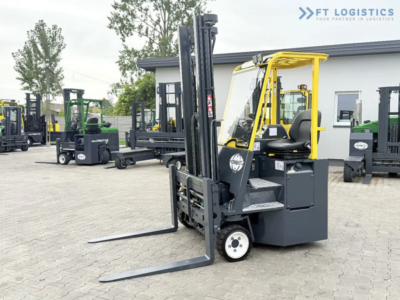 Combilift CB2500 / DUPLEX / 4100MM / DIESEL / FREE LIFT / FORK POSITIONER / SIDE SHIFT / LIKE NEW / Wide range of four-way and side loader - Vierwegstapler: das Bild 2 Combilift CB2500 / DUPLEX / 4100MM / DIESEL / FREE LIFT / FORK POSITIONER / SIDE SHIFT / LIKE NEW / Wide range of four-way and side loader - Vierwegstapler: das Bild 2