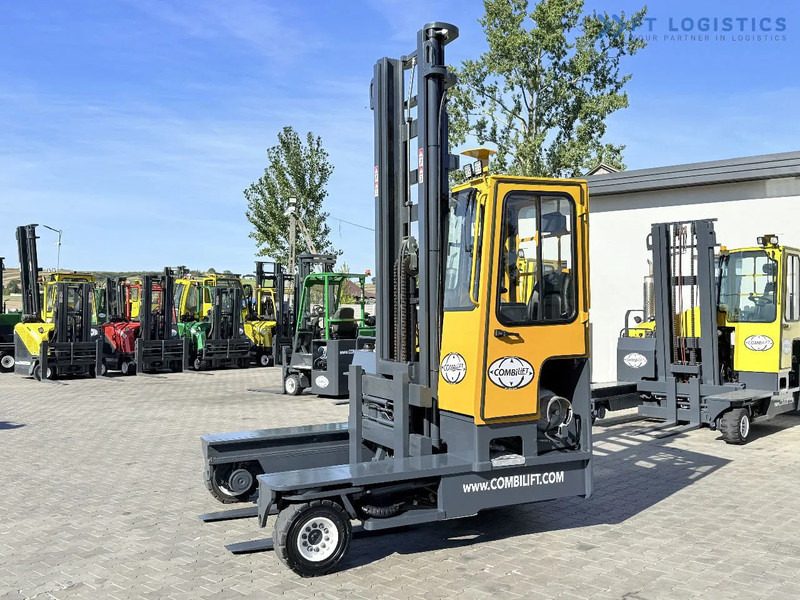 Combilift FOUR-WAY MULTIDIRECTIONAL FORKLIFT / C4000 / DUPLEX - 5500MM / FREE-LIFT / FORKS POSITIONER / LIKE-NEW FOUR-WAY MULTIDIRECTIONAL - Vierwegstapler: das Bild 3 Combilift FOUR-WAY MULTIDIRECTIONAL FORKLIFT / C4000 / DUPLEX - 5500MM / FREE-LIFT / FORKS POSITIONER / LIKE-NEW FOUR-WAY MULTIDIRECTIONAL - Vierwegstapler: das Bild 3