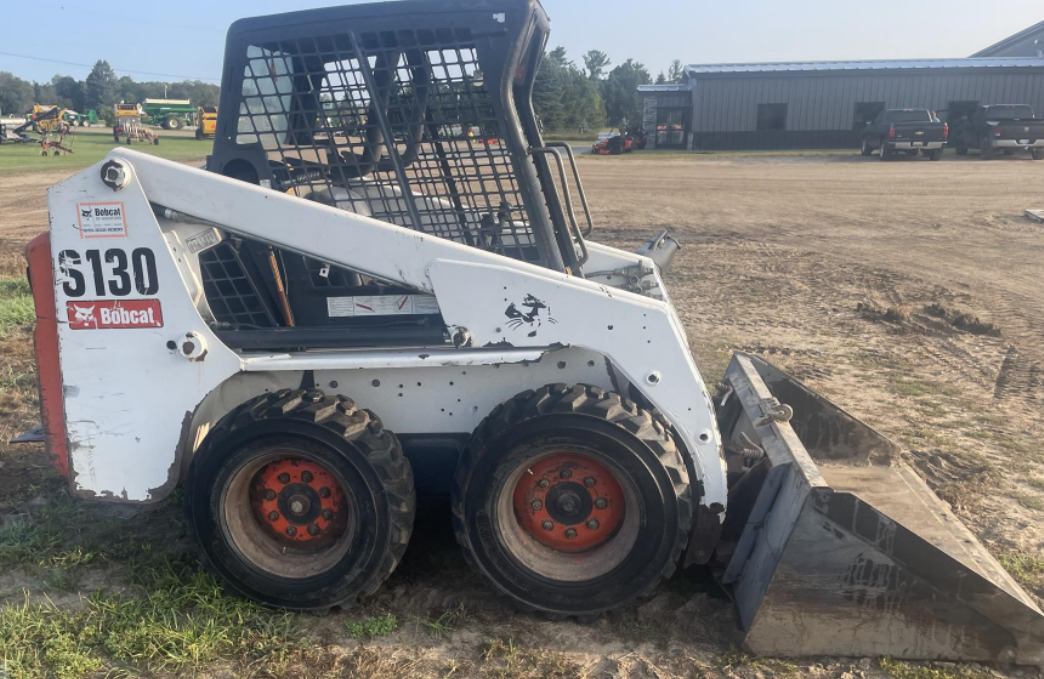 BOBCAT S130 - Kompaktlader: das Bild 1 BOBCAT S130 - Kompaktlader: das Bild 1