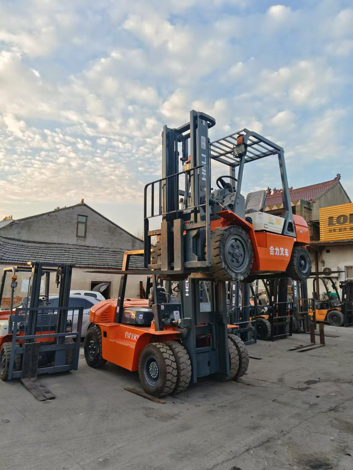 HELI 7-ton - Dieselstapler: das Bild 4 HELI 7-ton - Dieselstapler: das Bild 4