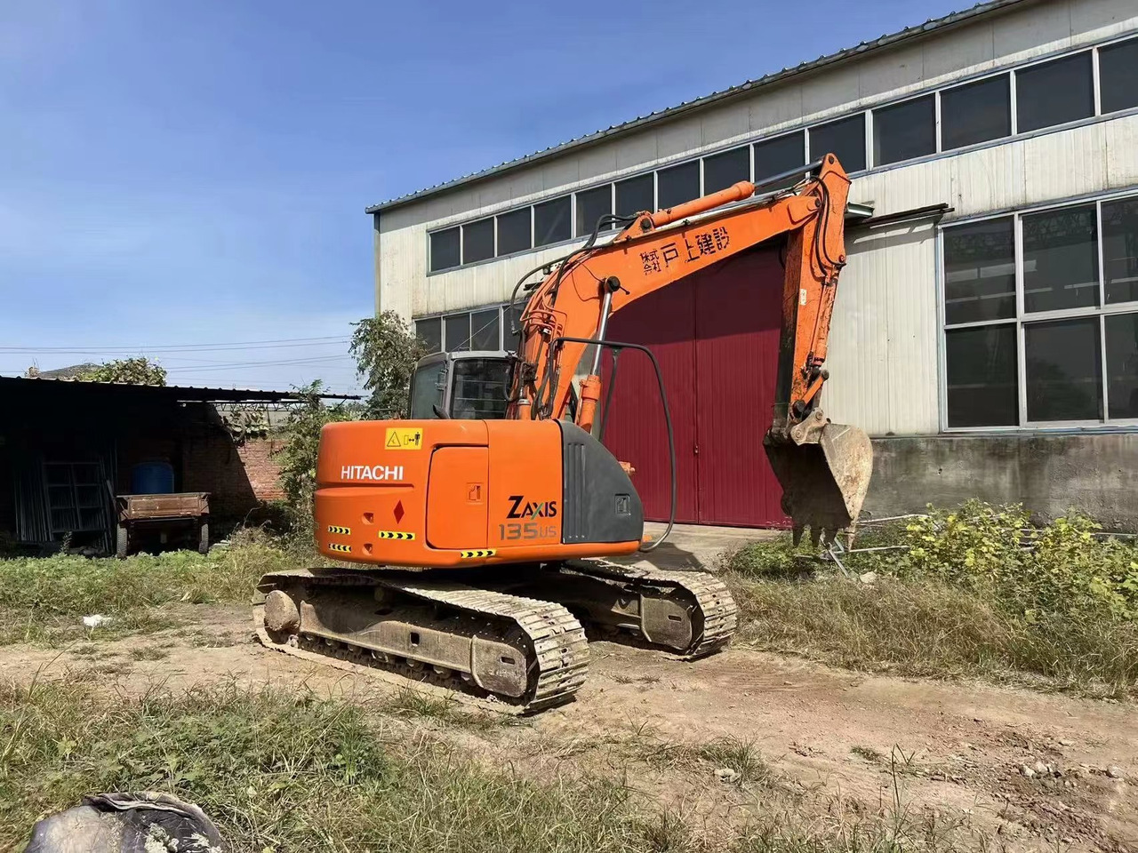 HITACHI ZX135 - Kettenbagger: das Bild 3 HITACHI ZX135 - Kettenbagger: das Bild 3