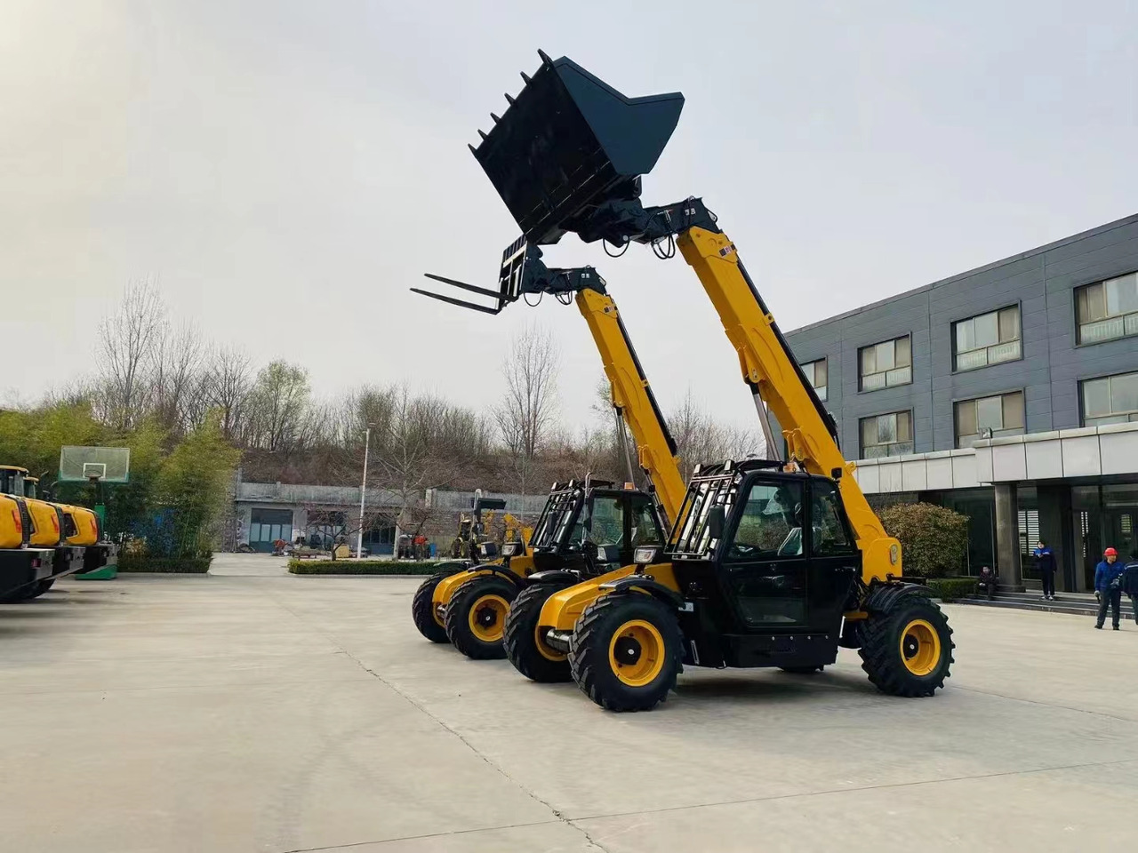 KOMATSU Longer boom - Dieselstapler: das Bild 1 KOMATSU Longer boom - Dieselstapler: das Bild 1