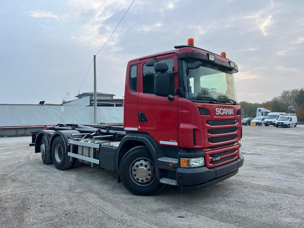 SCANIA G440 SCARRABILE NUOVO PNEUMATICO POSTERIORE - Abrollkipper: das Bild 2 SCANIA G440 SCARRABILE NUOVO PNEUMATICO POSTERIORE - Abrollkipper: das Bild 2