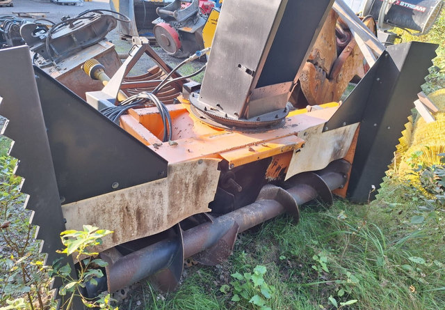 WestbjörnS2450 - Schneefräse: das Bild 2 WestbjörnS2450 - Schneefräse: das Bild 2