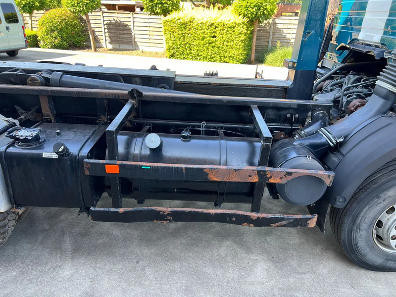 Mercedes-Benz SK 2638 V8 Ex-politie voertuig - Abrollkipper: das Bild 4 Mercedes-Benz SK 2638 V8 Ex-politie voertuig - Abrollkipper: das Bild 4