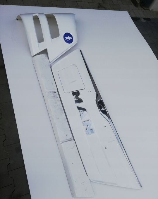 ATRAPA GRILL MASKA MAN NEOPLAN AUTOBUS - Motorhaube für Bus: das Bild 1 ATRAPA GRILL MASKA MAN NEOPLAN AUTOBUS - Motorhaube für Bus: das Bild 1