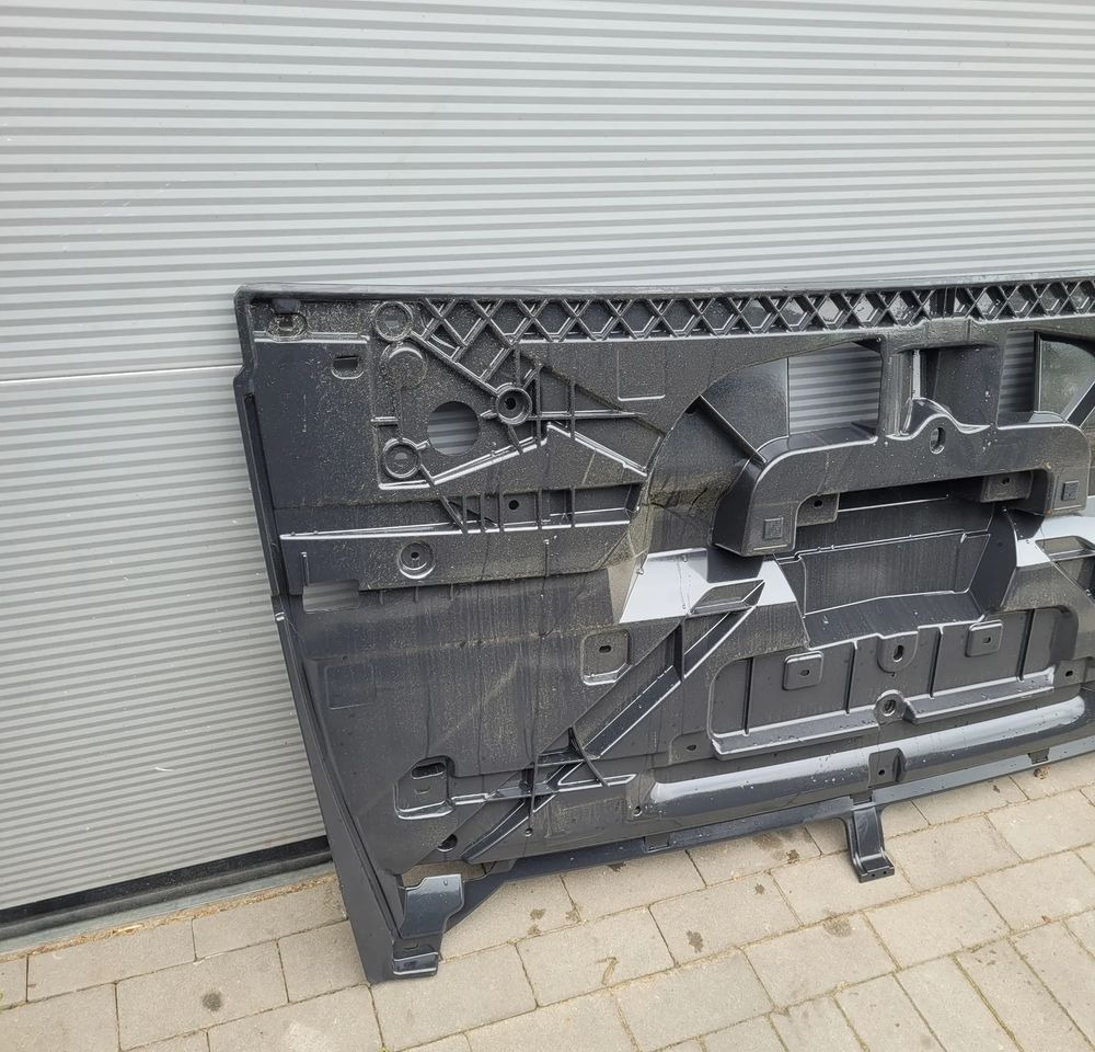 ATRAPA MASKA DAF XF 106 ORYGINAŁ 1835730 CHWALIM116 - Motorhaube für LKW: das Bild 3 ATRAPA MASKA DAF XF 106 ORYGINAŁ 1835730 CHWALIM116 - Motorhaube für LKW: das Bild 3