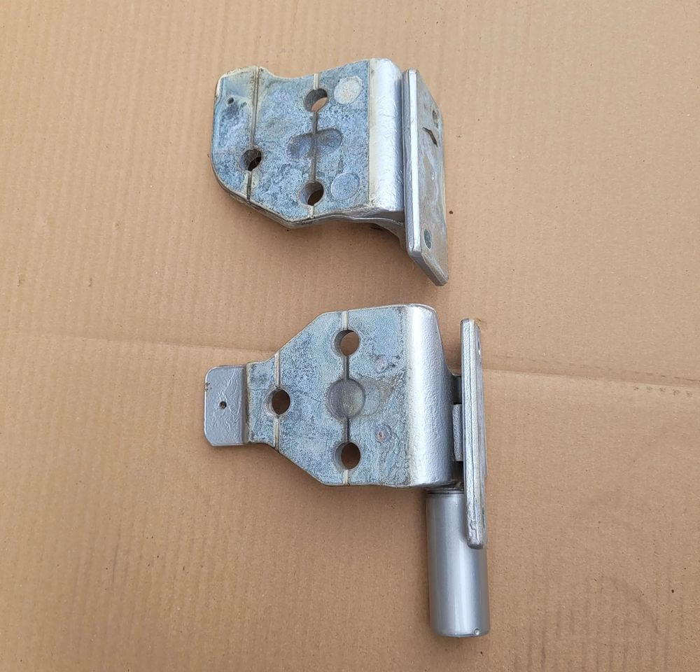 ZAWIASY DRZWI LEWY IVECO S WAY ORYGINAŁ CHWALIM116 - Tür und Teile für LKW: das Bild 2 ZAWIASY DRZWI LEWY IVECO S WAY ORYGINAŁ CHWALIM116 - Tür und Teile für LKW: das Bild 2