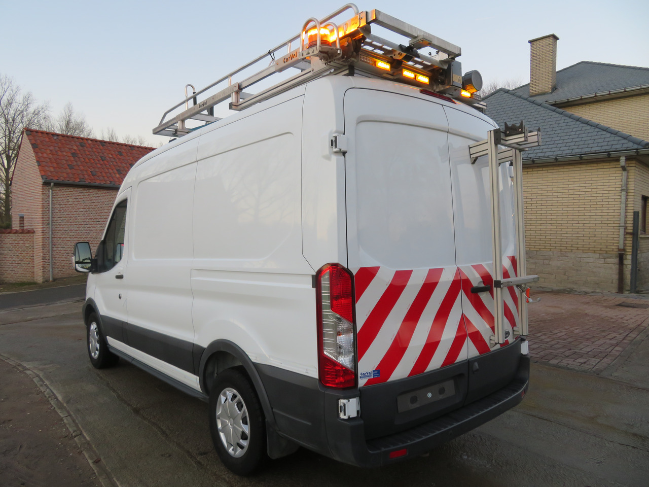 Ford Transit 2.0TDCi - L2H2 - Kastenwagen: das Bild 5 Ford Transit 2.0TDCi - L2H2 - Kastenwagen: das Bild 5