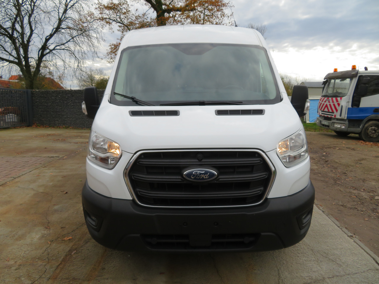 Ford Transit 2.0TDCi TREND - L2H2 - Kastenwagen: das Bild 2 Ford Transit 2.0TDCi TREND - L2H2 - Kastenwagen: das Bild 2