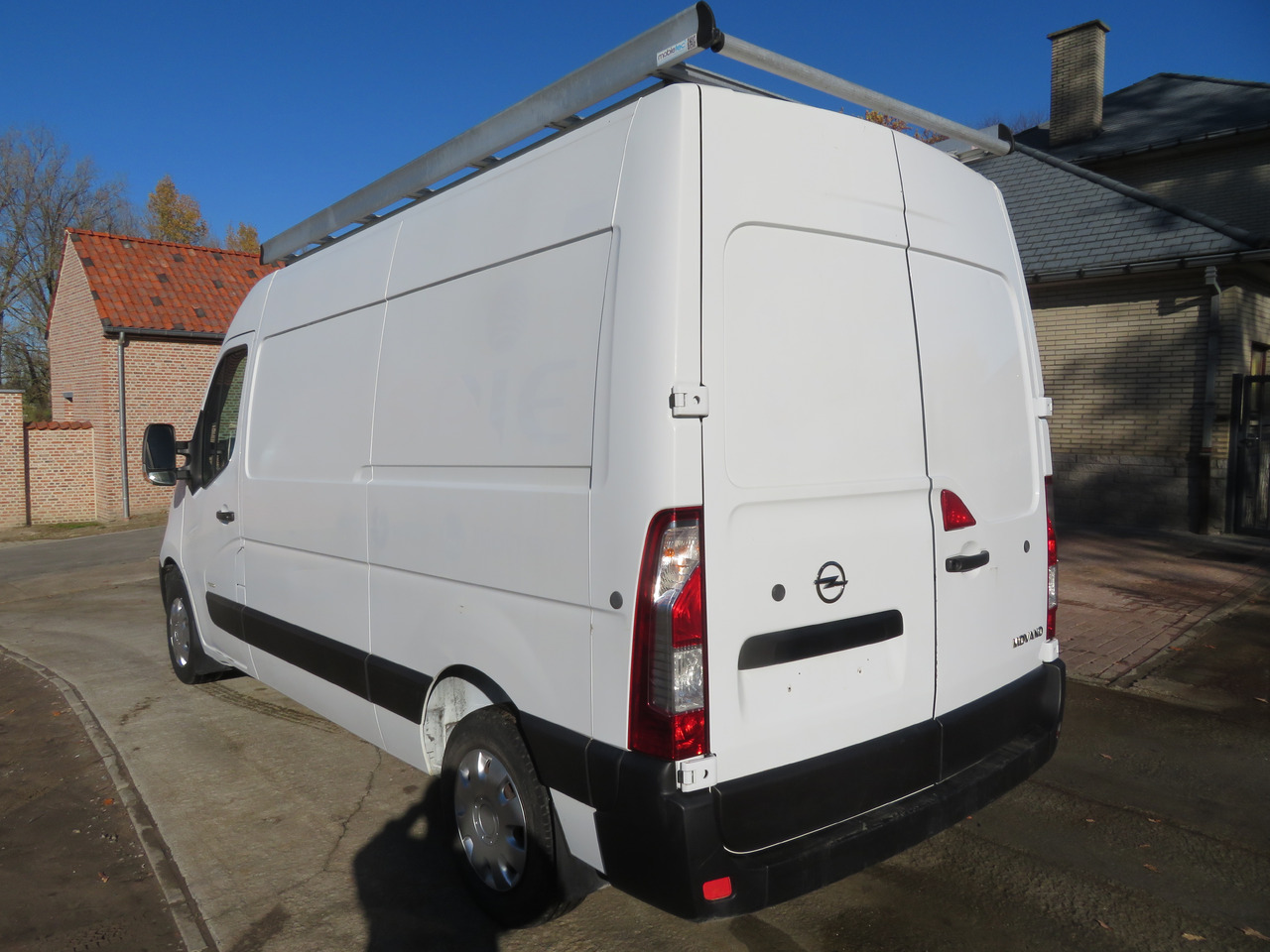 Opel Movano 2.3 CDTI - L2H2 - Kleintransporter: das Bild 5 Opel Movano 2.3 CDTI - L2H2 - Kleintransporter: das Bild 5