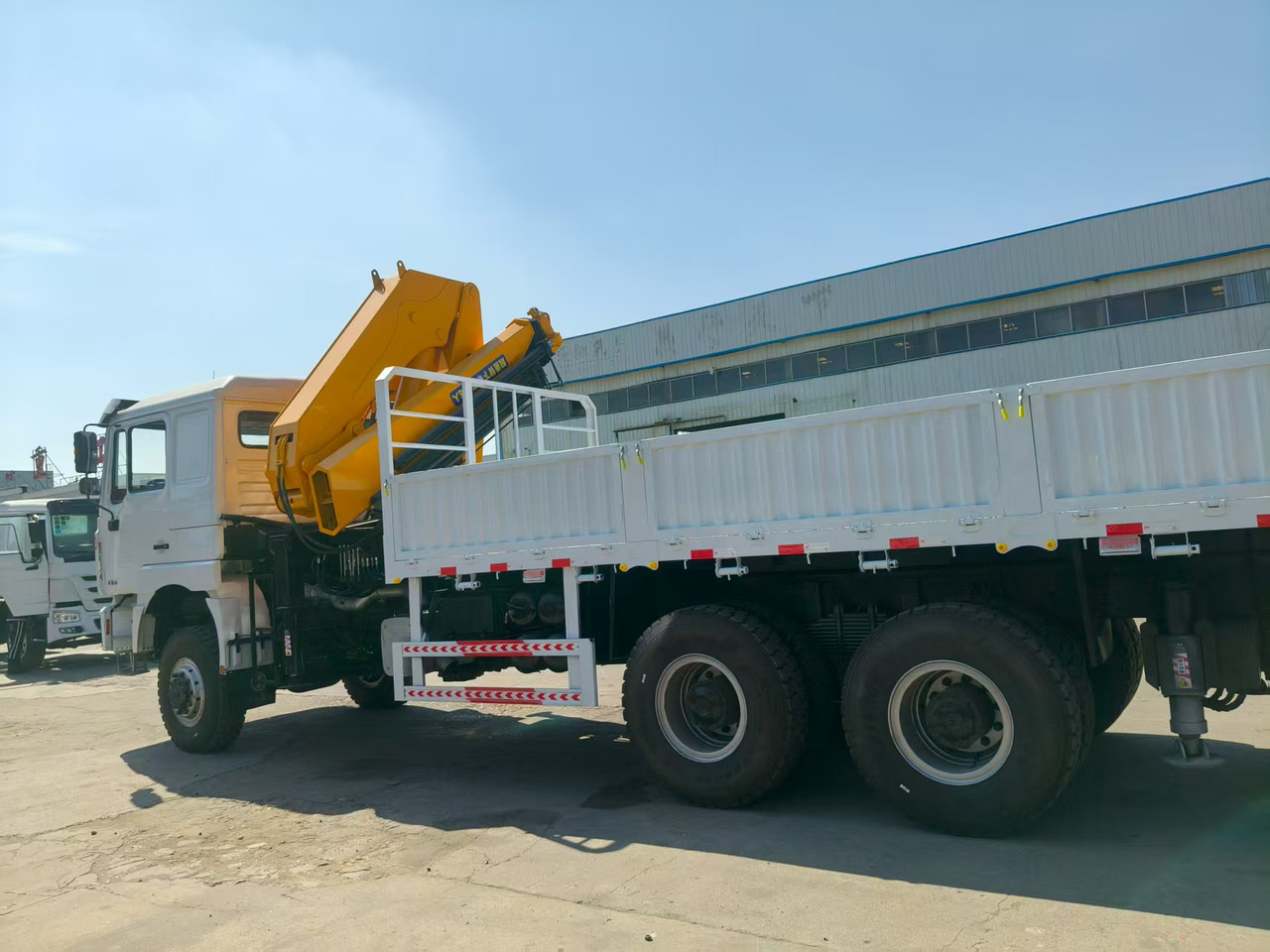 SHACMAN Truck Counted Crane 6x4 Click for Discount - Kipper: das Bild 3 SHACMAN Truck Counted Crane 6x4 Click for Discount - Kipper: das Bild 3