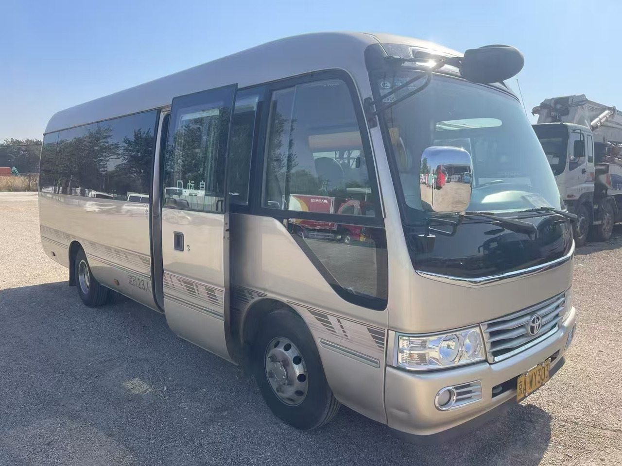 TOYOTA Mini Bus 23 Seats Click Here for Discount - Reisebus: das Bild 1 TOYOTA Mini Bus 23 Seats Click Here for Discount - Reisebus: das Bild 1