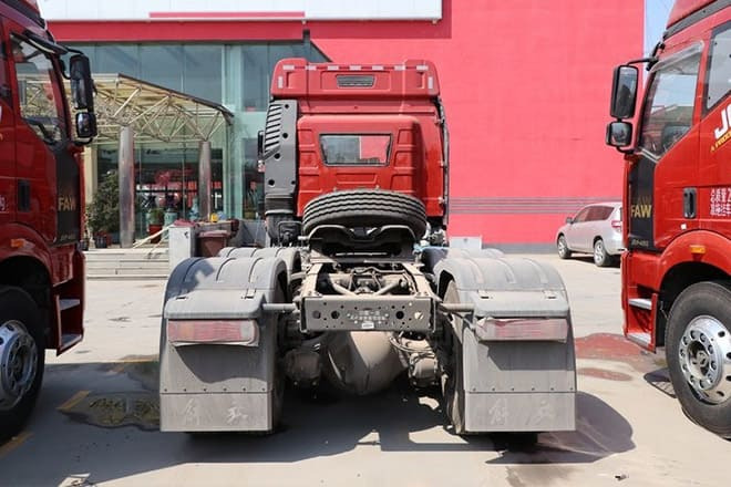 FAW Faw J6P 380HP Truck for Sale in Mali - Sattelzugmaschine: das Bild 2 FAW Faw J6P 380HP Truck for Sale in Mali - Sattelzugmaschine: das Bild 2