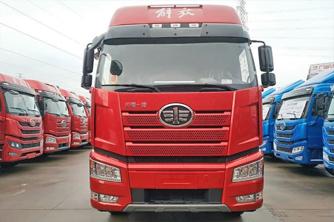 FAW New Faw J6P 420 Trucks for Sale in Cameroon - Sattelzugmaschine: das Bild 2 FAW New Faw J6P 420 Trucks for Sale in Cameroon - Sattelzugmaschine: das Bild 2