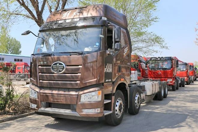 FAWA FAW Truck J6P New Model for Sale in Sierra Leone - Sattelzugmaschine: das Bild 3 FAWA FAW Truck J6P New Model for Sale in Sierra Leone - Sattelzugmaschine: das Bild 3