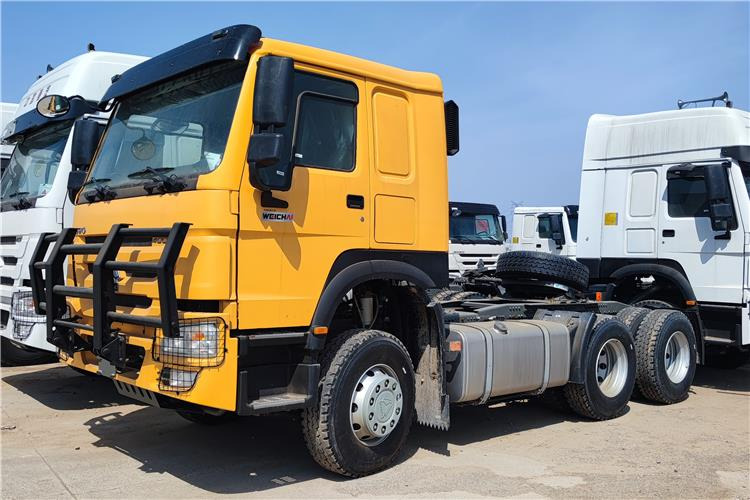 SINOTRUK CNHTC Howo Truck Tractor 400 HP 10 Wheeler for Sale In Malawi - Sattelzugmaschine: das Bild 1 SINOTRUK CNHTC Howo Truck Tractor 400 HP 10 Wheeler for Sale In Malawi - Sattelzugmaschine: das Bild 1