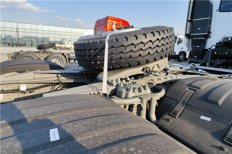 SINOTRUK Sitrak T7H 430HP Truck Head Price for Sale In Zimbabwe Harare - Sattelzugmaschine: das Bild 4 SINOTRUK Sitrak T7H 430HP Truck Head Price for Sale In Zimbabwe Harare - Sattelzugmaschine: das Bild 4