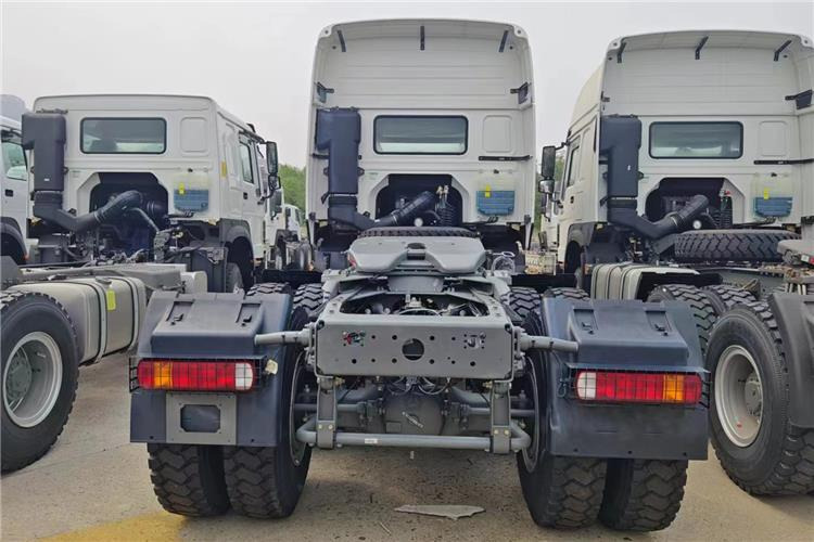 Sinotruk Used Howo Truck 400HP Tractor 6x4 Price for Sale In Tanzania - Sattelzugmaschine: das Bild 2 Sinotruk Used Howo Truck 400HP Tractor 6x4 Price for Sale In Tanzania - Sattelzugmaschine: das Bild 2