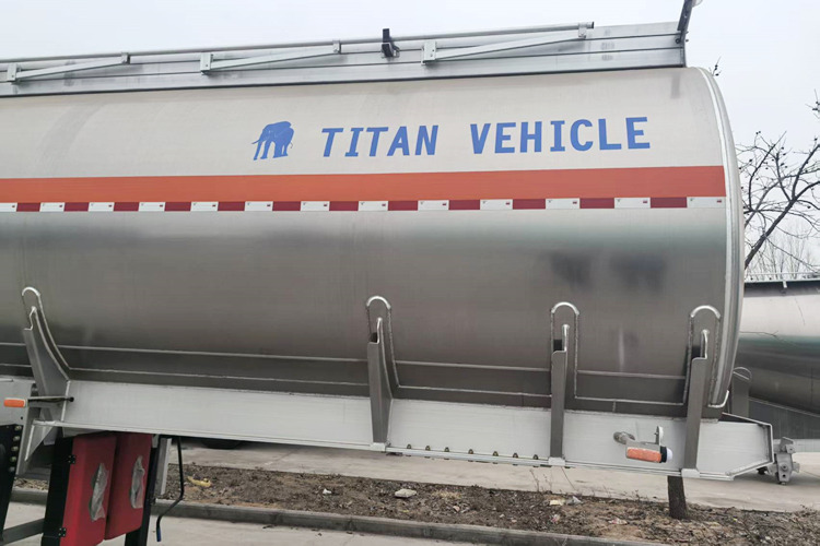 TITAN 3 Axle 42000liter Aluminum Tanker Trailer for Sale in Mali - Tankauflieger: das Bild 3 TITAN 3 Axle 42000liter Aluminum Tanker Trailer for Sale in Mali - Tankauflieger: das Bild 3
