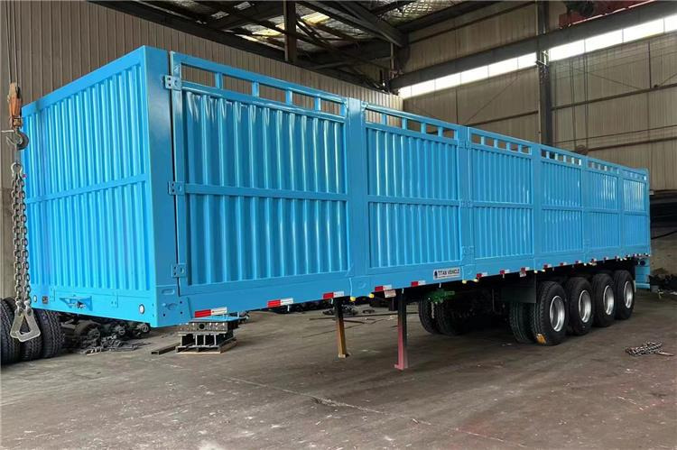TITAN 4 Axle Fence Semi Truck Trailer for Sale price In Rwanda - Tiertransporter Auflieger: das Bild 2 TITAN 4 Axle Fence Semi Truck Trailer for Sale price In Rwanda - Tiertransporter Auflieger: das Bild 2