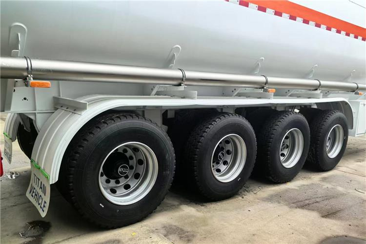 TITAN 4 Axle Fuel Tanker Trailer for Sale In Guyana - Tankauflieger: das Bild 5 TITAN 4 Axle Fuel Tanker Trailer for Sale In Guyana - Tankauflieger: das Bild 5