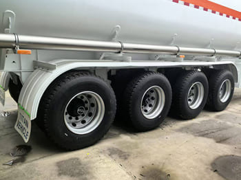 TITAN Diesel Tanker Trailer for Sale in Sierra Leone - Tankauflieger: das Bild 4 TITAN Diesel Tanker Trailer for Sale in Sierra Leone - Tankauflieger: das Bild 4