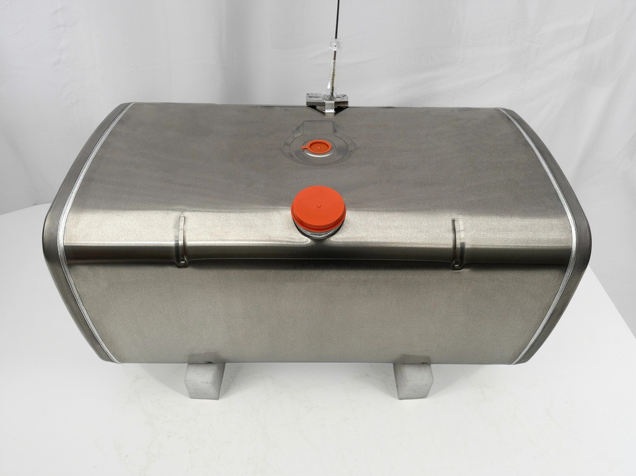 DAF - Kraftstofftank: das Bild 1 DAF - Kraftstofftank: das Bild 1