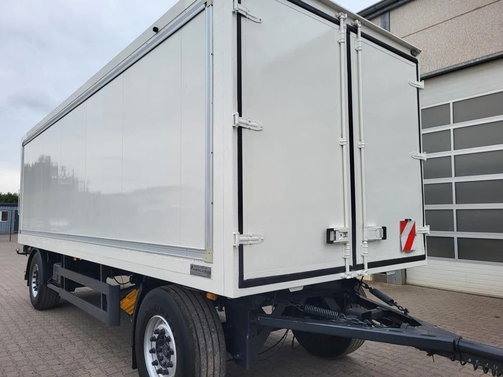 Diversen Drehschemel Vermietung möglich LBW Durchladbar Drehschemel Vermietung möglich LBW Durchladbar - Koffer Anhänger: das Bild 1 Diversen Drehschemel Vermietung möglich LBW Durchladbar Drehschemel Vermietung möglich LBW Durchladbar - Koffer Anhänger: das Bild 1