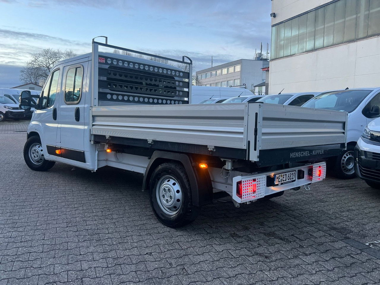 Opel Movano L3 H2 - Dreiseiten-Kipper Vermietung mögl - Kipper Transporter: das Bild 3 Opel Movano L3 H2 - Dreiseiten-Kipper Vermietung mögl - Kipper Transporter: das Bild 3