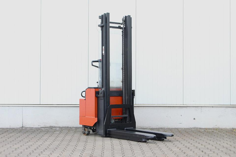 BT LSV1250 - 3400mm - Hochhubwagen: das Bild 4 BT LSV1250 - 3400mm - Hochhubwagen: das Bild 4