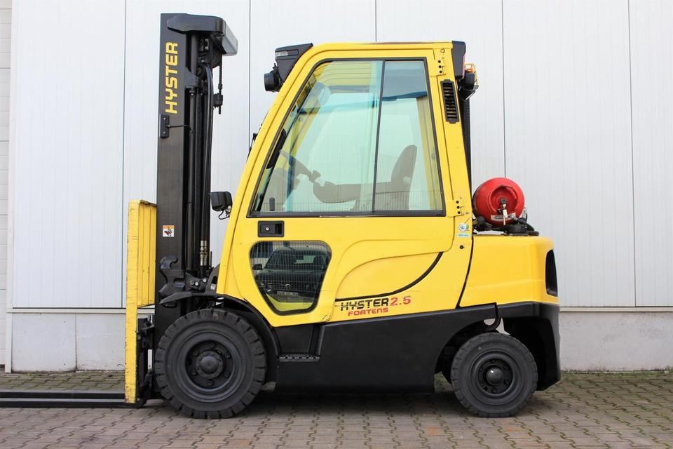 HYSTER H2.5FT Gas 2500kg - 2018 - 5196h - Treibgasstapler: das Bild 2 HYSTER H2.5FT Gas 2500kg - 2018 - 5196h - Treibgasstapler: das Bild 2