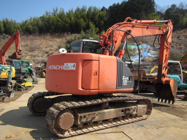 HITACHI ZX135USK - Kettenbagger: das Bild 4 HITACHI ZX135USK - Kettenbagger: das Bild 4