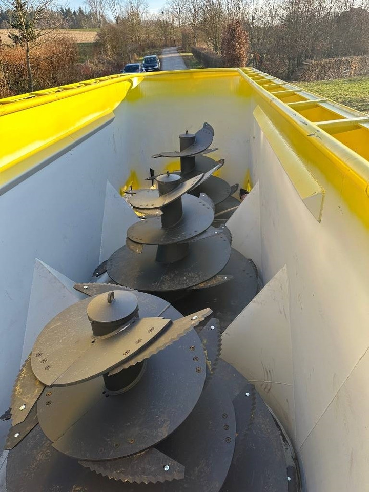 Futtermischwagen BvL Futtermischwagen: das Bild 12 Futtermischwagen BvL Futtermischwagen: das Bild 12