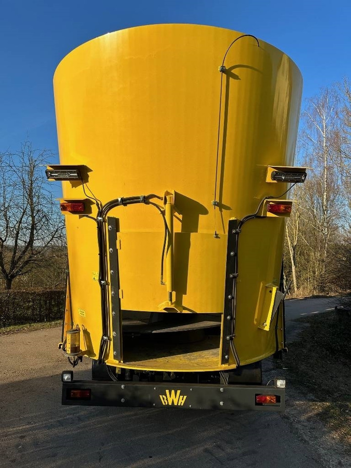 Futtermischwagen BvL Futtermischwagen: das Bild 13 Futtermischwagen BvL Futtermischwagen: das Bild 13