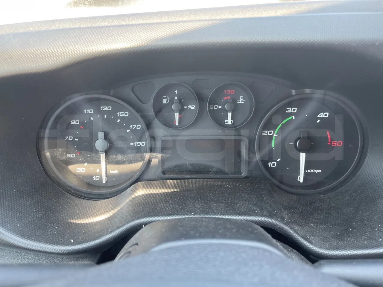 Iveco Daily - Kleinbus, Personentransporter: das Bild 2 Iveco Daily - Kleinbus, Personentransporter: das Bild 2