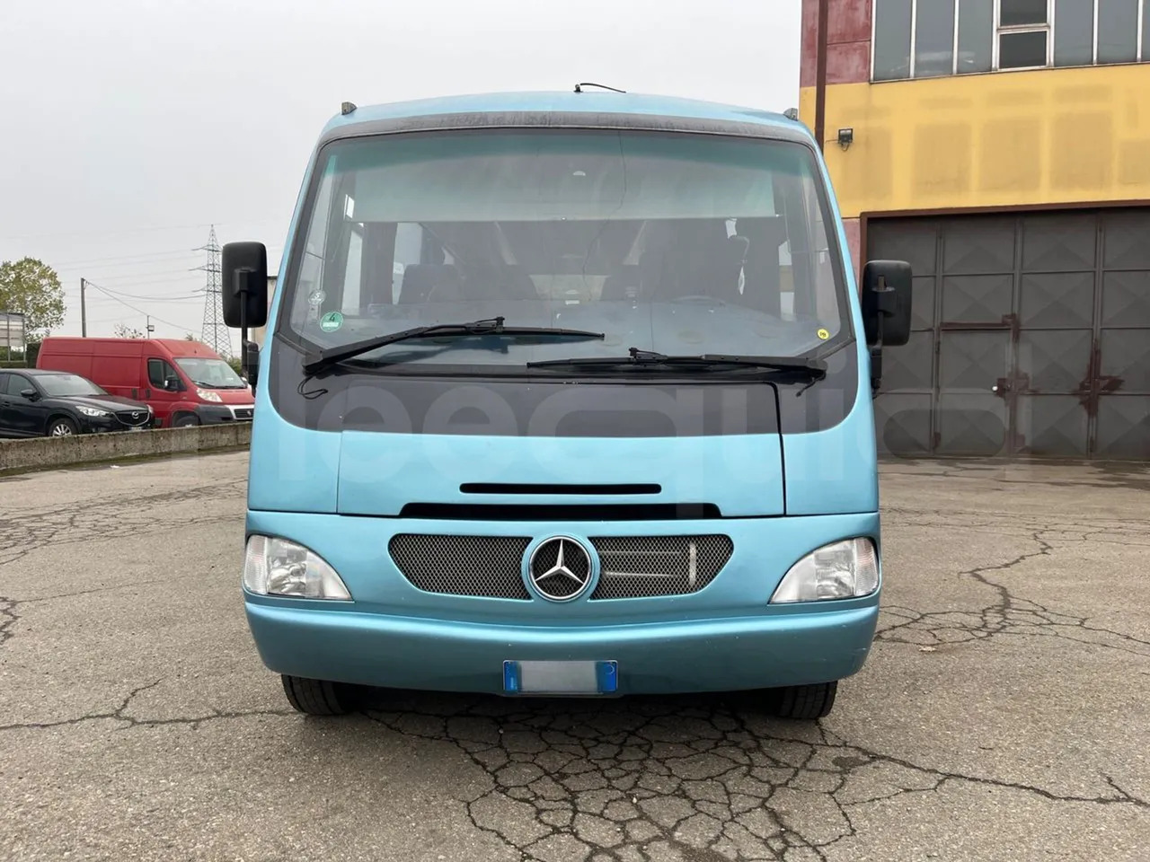 Mercedes-Benz Beluga - Reisebus: das Bild 2 Mercedes-Benz Beluga - Reisebus: das Bild 2