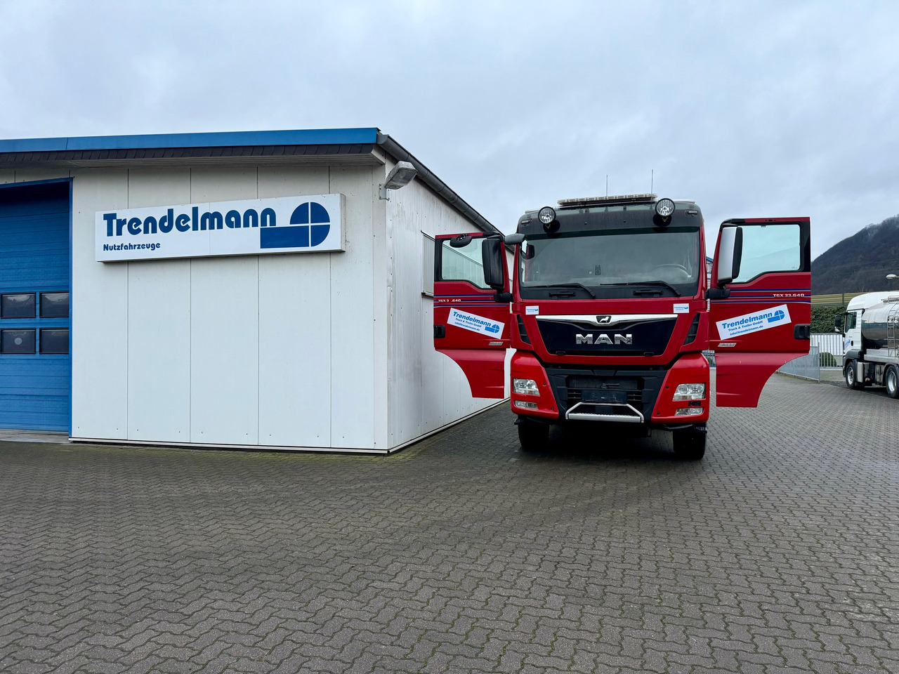 MAN TGS 33.640 6x4 Kipphydraulic-Retarder - Sattelzugmaschine: das Bild 3 MAN TGS 33.640 6x4 Kipphydraulic-Retarder - Sattelzugmaschine: das Bild 3