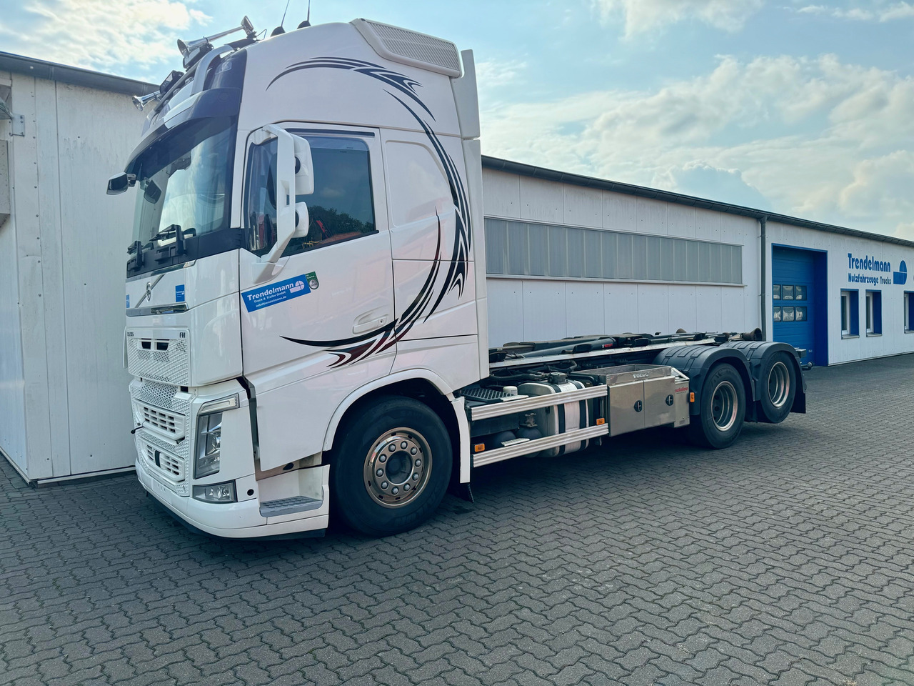 VOLVO Fh-13-540 6x4R - Abrollkipper: das Bild 2 VOLVO Fh-13-540 6x4R - Abrollkipper: das Bild 2