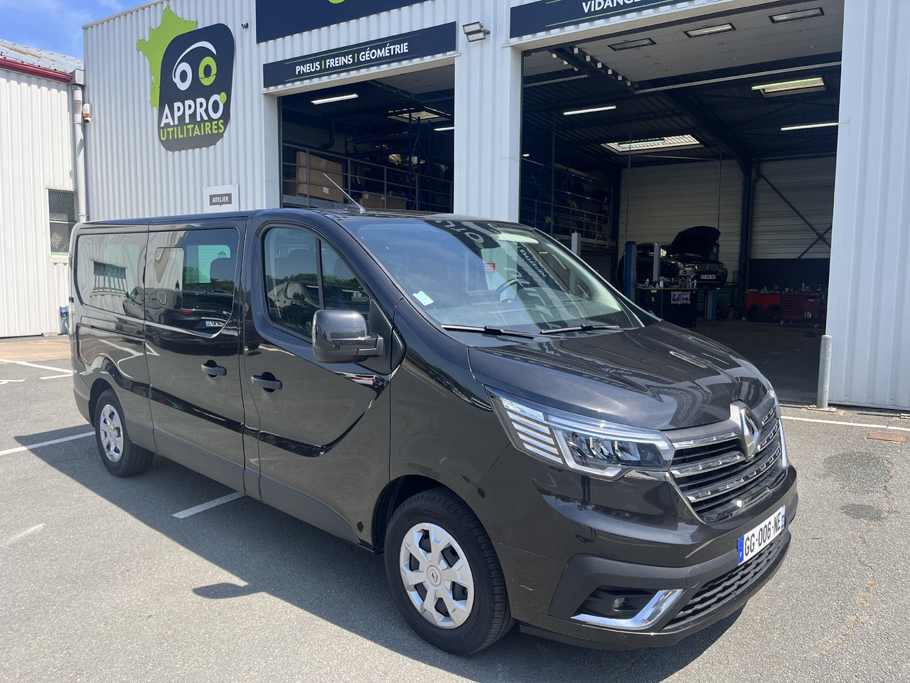 RENAULT TRAFIC 2.0DCI150 L2H1 - Kleinbus, Personentransporter: das Bild 1 RENAULT TRAFIC 2.0DCI150 L2H1 - Kleinbus, Personentransporter: das Bild 1