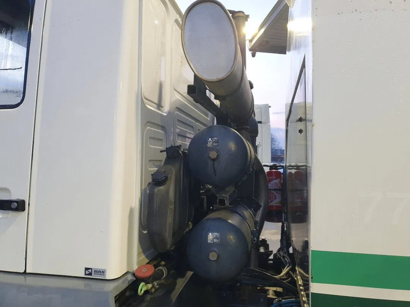 MAN LE 15.250 Eurovoirie Sweeper Manual Steelsuspension Euro 3 2007 - Kehrmaschine: das Bild 5 MAN LE 15.250 Eurovoirie Sweeper Manual Steelsuspension Euro 3 2007 - Kehrmaschine: das Bild 5