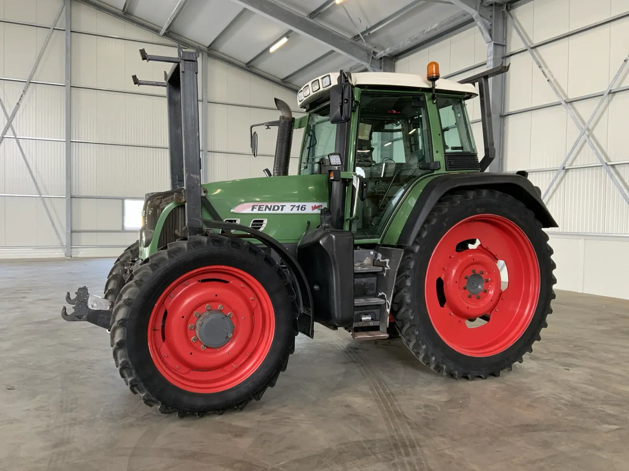 Fendt 716 Vario TMS - Traktor: das Bild 1 Fendt 716 Vario TMS - Traktor: das Bild 1