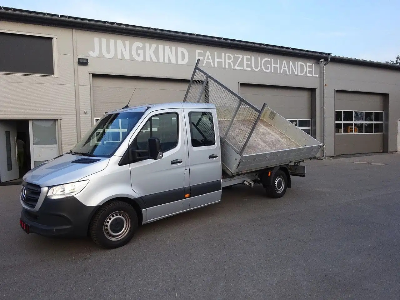 Mercedes-Benz Sprinter 319 CDI DoKa Maxi Kipper AHK 2,8t - Andere Technik: das Bild 3 Mercedes-Benz Sprinter 319 CDI DoKa Maxi Kipper AHK 2,8t - Andere Technik: das Bild 3