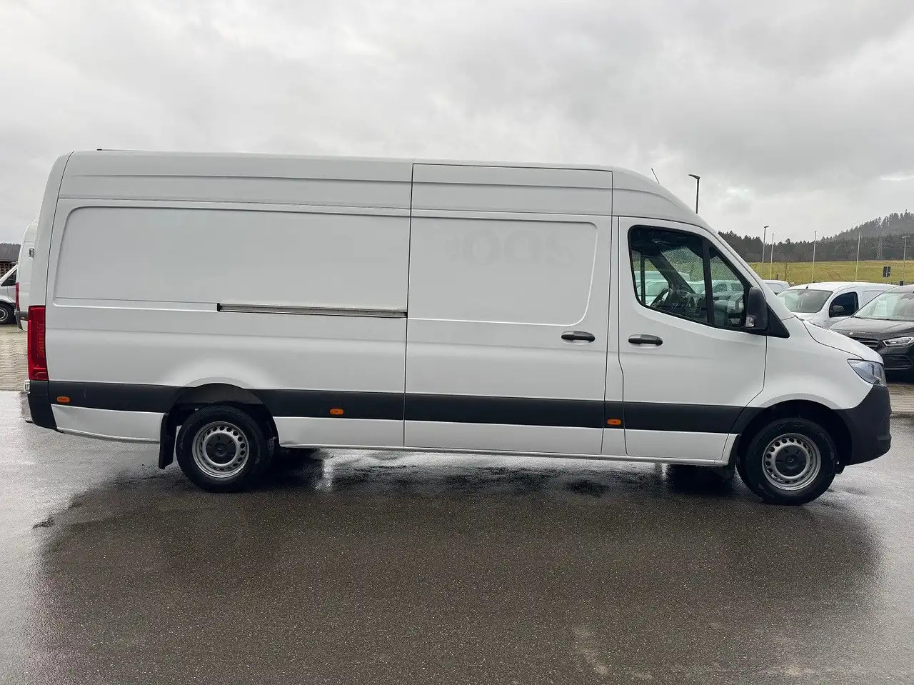 Mercedes-Benz Sprinter 317 Maxi Lang Klima MBUX 3,5t AHK - Kastenwagen: das Bild 4 Mercedes-Benz Sprinter 317 Maxi Lang Klima MBUX 3,5t AHK - Kastenwagen: das Bild 4