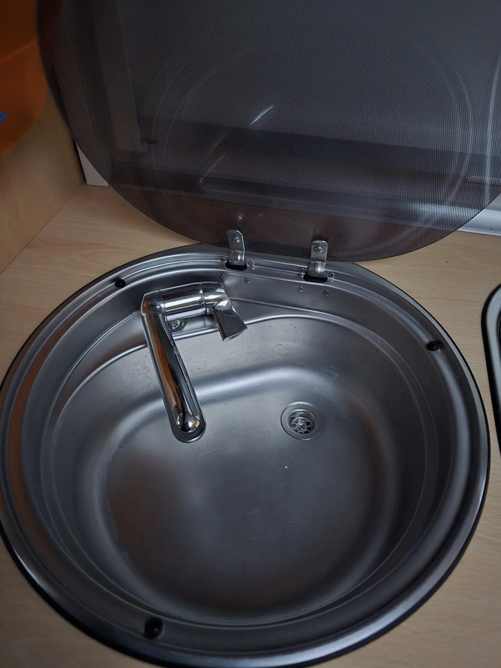 Wohnwagen TEC Tour 445 TDF Mover, Markise, Dusche - Wohnwagen: das Bild 2 Wohnwagen TEC Tour 445 TDF Mover, Markise, Dusche - Wohnwagen: das Bild 2