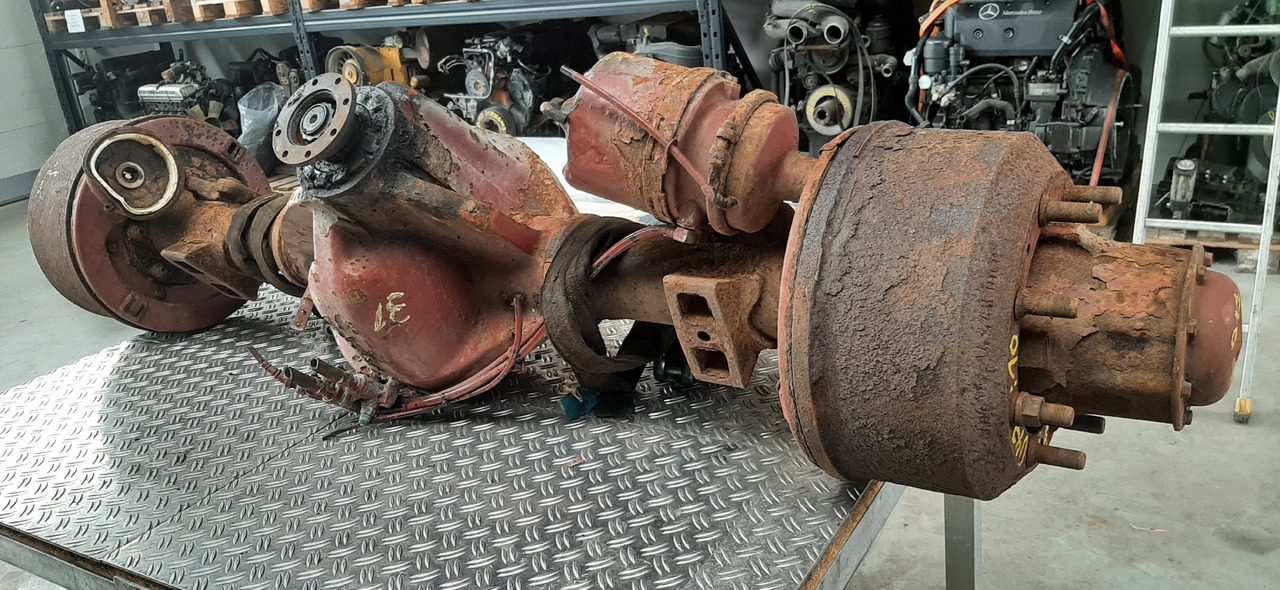 Gebrauchte DB 8.17 Hypoidachse, Artikel - Nr. : 81.99999 - 9999 - Achse und Teile für LKW: das Bild 1 Gebrauchte DB 8.17 Hypoidachse, Artikel - Nr. : 81.99999 - 9999 - Achse und Teile für LKW: das Bild 1