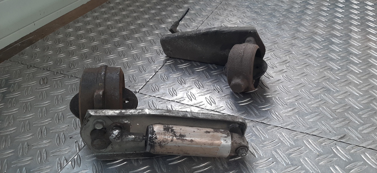 Gebrauchte MAN Motorbremsen, Artikel - Nr. : 81.99999 - 9999 - Motor und Teile für LKW: das Bild 4 Gebrauchte MAN Motorbremsen, Artikel - Nr. : 81.99999 - 9999 - Motor und Teile für LKW: das Bild 4