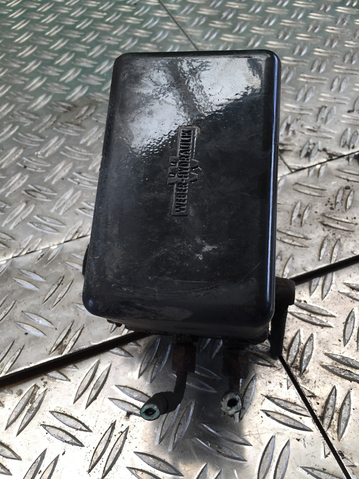 Gebrauchtes Elektr. - Hydr. Fahrerhaus Kippventil, MAN TGA, Artikel - Nr. : 81.9999 - 9999 - Hydraulik ventil für LKW: das Bild 2 Gebrauchtes Elektr. - Hydr. Fahrerhaus Kippventil, MAN TGA, Artikel - Nr. : 81.9999 - 9999 - Hydraulik ventil für LKW: das Bild 2