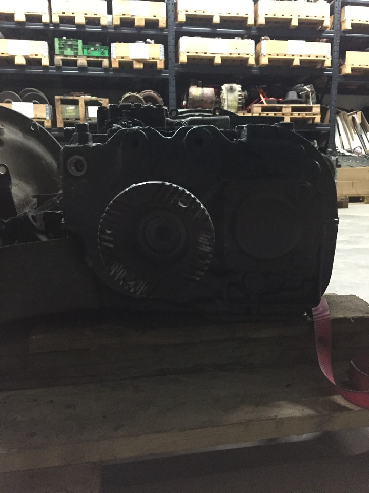 Gebrauchtes Getriebe MAN TGL 8.180, Typ : S6 - 850 TO LL, Artikel - Nr. : 81.32004 - 6139 - Getriebe für LKW: das Bild 3 Gebrauchtes Getriebe MAN TGL 8.180, Typ : S6 - 850 TO LL, Artikel - Nr. : 81.32004 - 6139 - Getriebe für LKW: das Bild 3